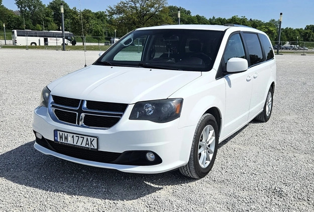 Dodge Grand Caravan cena 71999 przebieg: 165550, rok produkcji 2019 z Warszawa małe 704